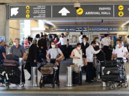 Israel closes down borders to all foreign nationals over "omicron"