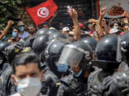 Tunisia footballer sets himself on fire