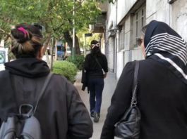 Iran: Women might get their cars confiscated upon failure of wearing hijab while driving
