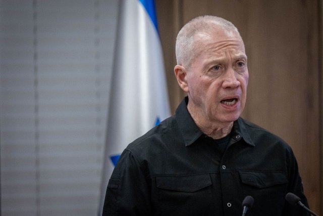 Gallant highlights the destruction of Hamas' military infrastructure in central Gaza, targeting rocket production sites and explosive facilities Gallant highlights the destruction of Hamas' military infrastructure in central Gaza, targeting rocket production sites and explosive facilities