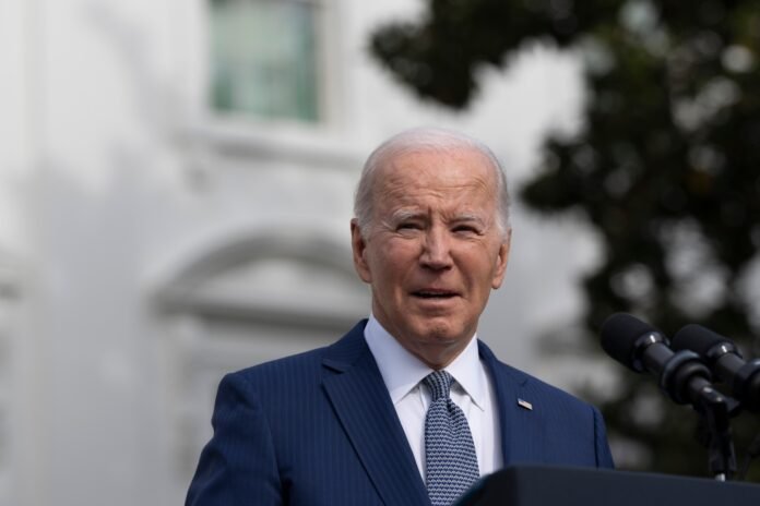 The statement came on Monday, emphasizing the administration's preference for a broader legislative package encompassing aid for both Ukraine and Israel, along with provisions for enhanced border security