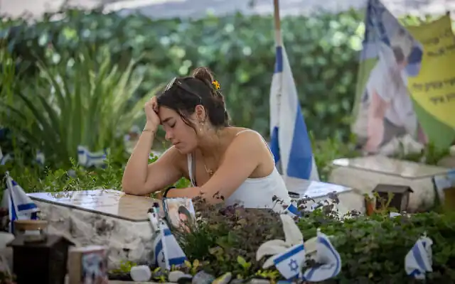 The Israeli Prime Minister reportedly conveyed his doubts to cabinet ministers earlier in the day, suggesting that the chances for a successful agreement were slim