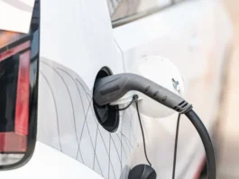 Consumers, too, are expected to see further savings, with an additional reduction of NIS 3,500 per year in acquisition costs for electric vehicles