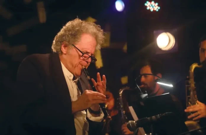 Stephen Horenstein will perform his new work *Quick Shift Messenger* at Jerusalem's Mazkeka venue this Saturday at 9:30 p.m.