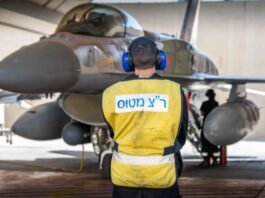 Both pilots have participated in high-stakes missions, including precision strikes deep inside enemy territory, often under extreme operational conditions