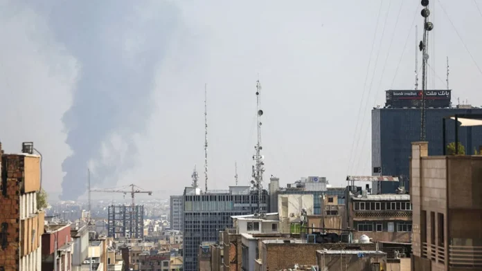 Iran launched multiple waves of missile strikes targeting Israeli military installations and urban areas, claiming it had successfully breached Israel’s defense systems Iran launched multiple waves of missile strikes targeting Israeli military installations and urban areas, claiming it had successfully breached Israel’s defense systems